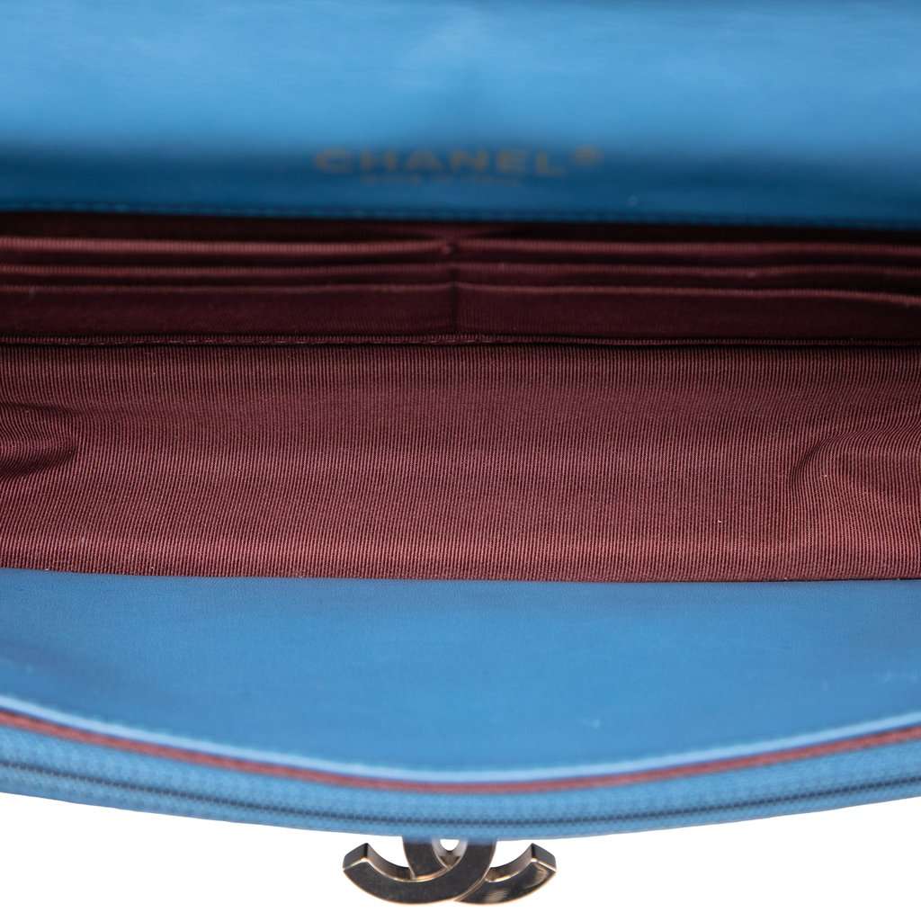 Chanel Quilted Patent Golden Class East West Wallet on Chain Blue Leather Very good condition - Model View