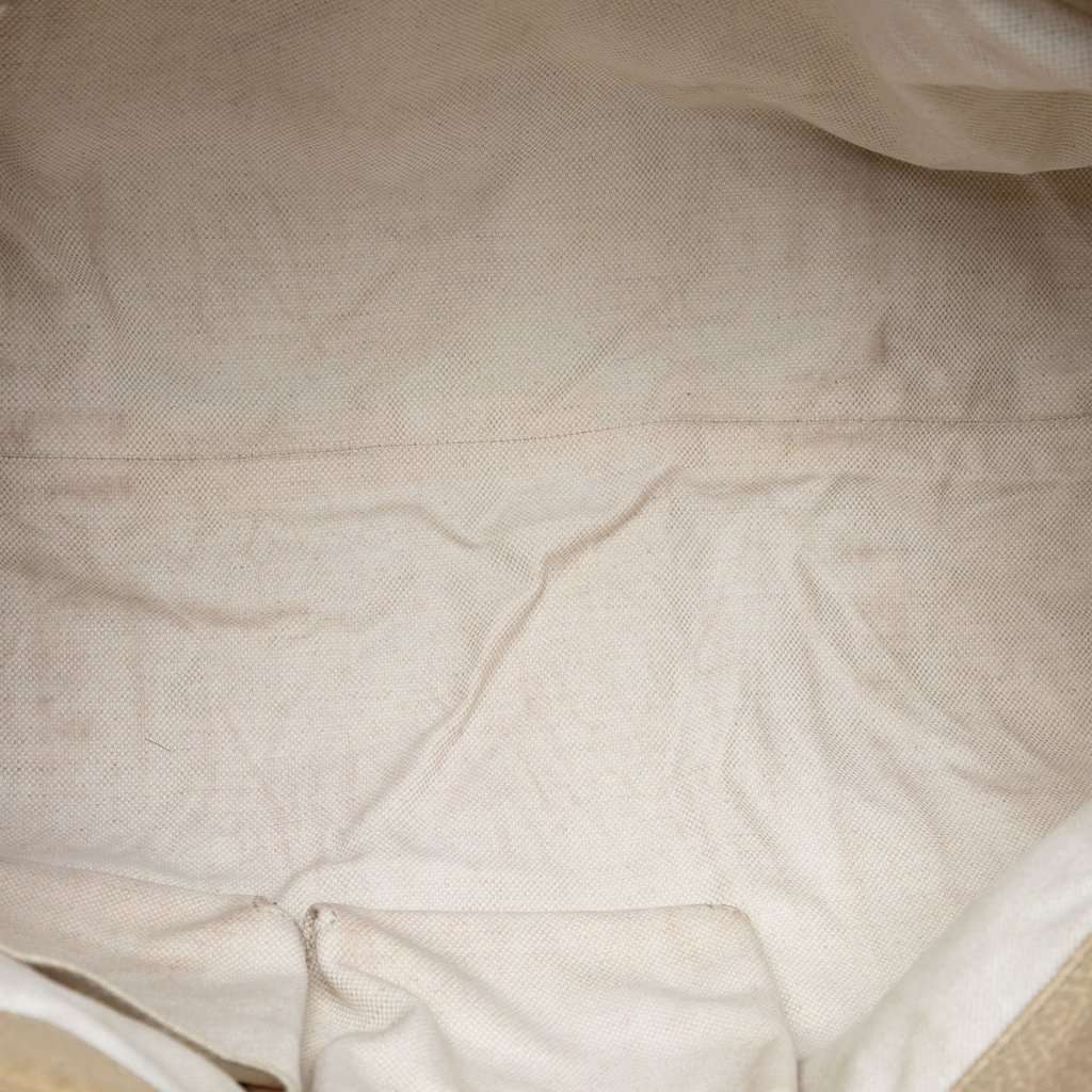 Gucci GG Canvas Miss GG Tote Beige Very good condition - Model View