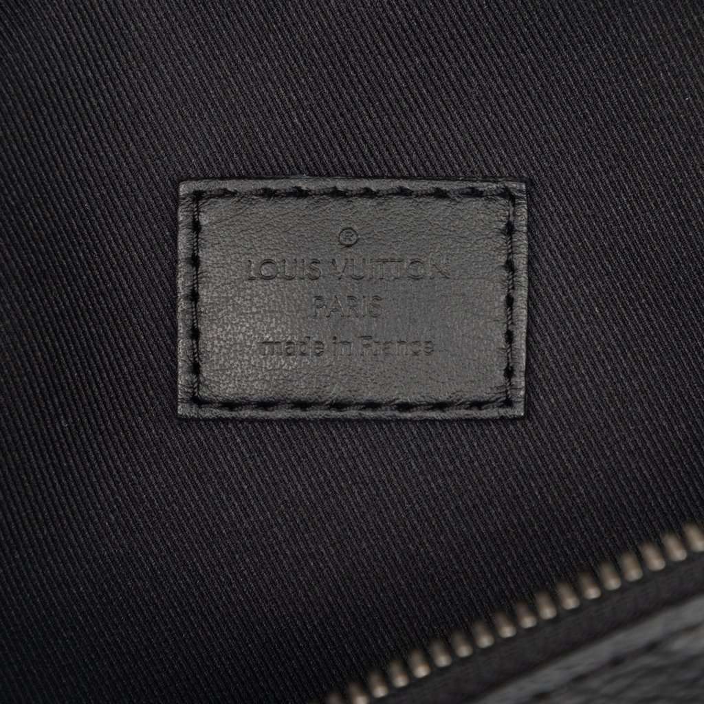 Louis Vuitton Monogram Eclipse Discovery Bumbag PM Black Very good - Box View