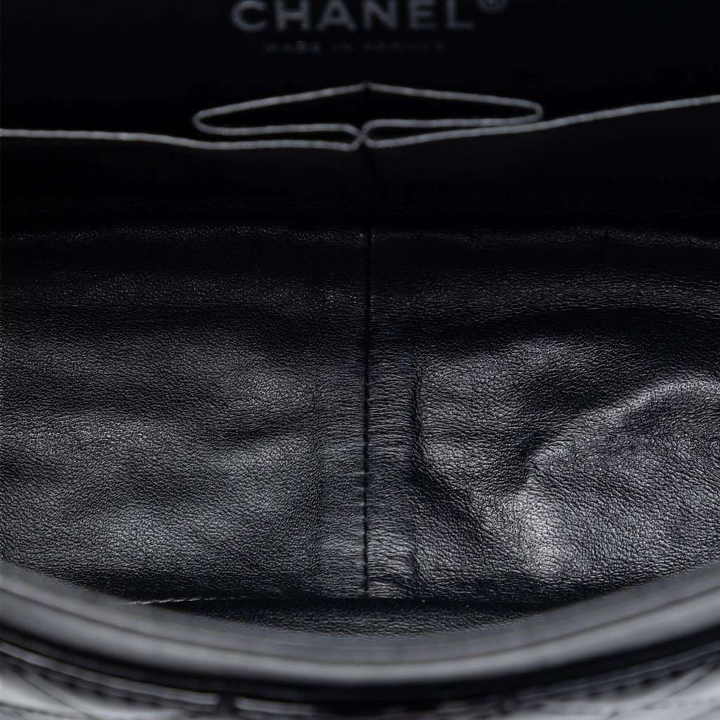 Chanel Quilted Patent Reissue 2.55 Double Flap 226 Black Leather Very good condition - Model View