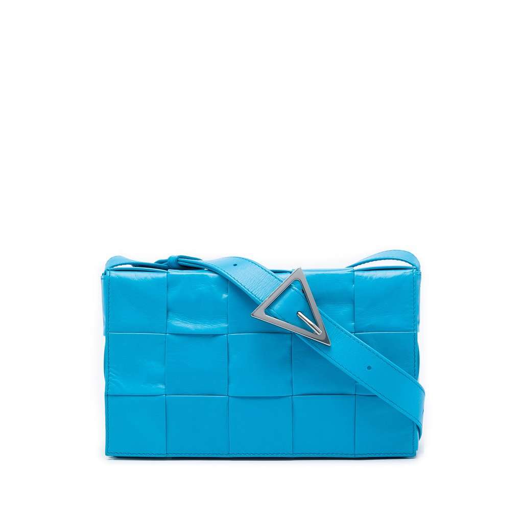 Bottega Veneta Paper Calfskin Intrecciato Cassette Crossbody Blue Leather Very good - Front View