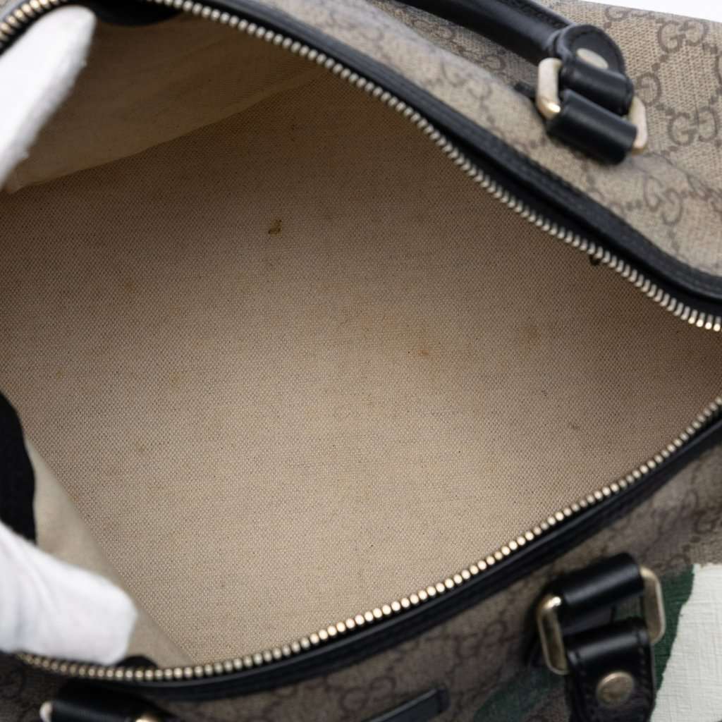 Gucci Medium GG Supreme Italian Flag Joy Boston Bag Beige Very good condition - Model View