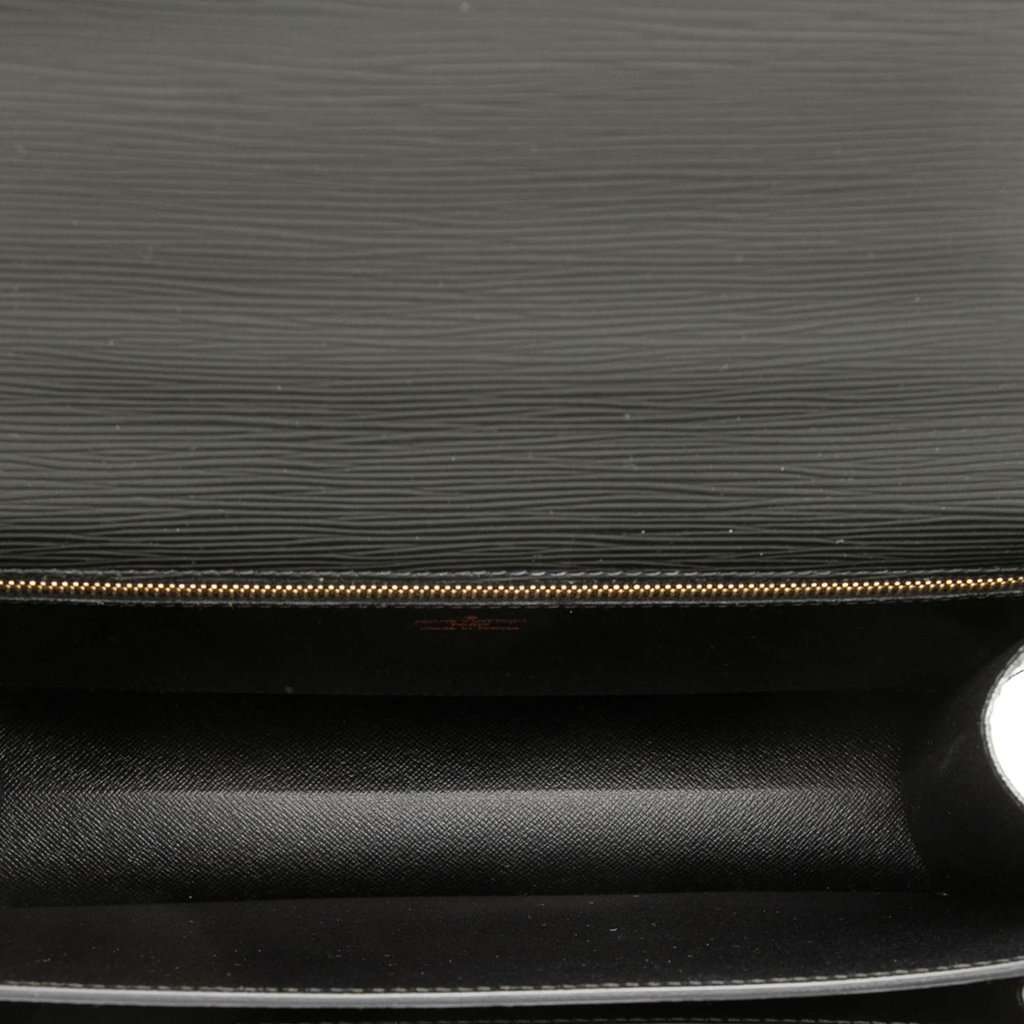 Louis Vuitton Epi Monceau Black Leather Very good condition - Model View
