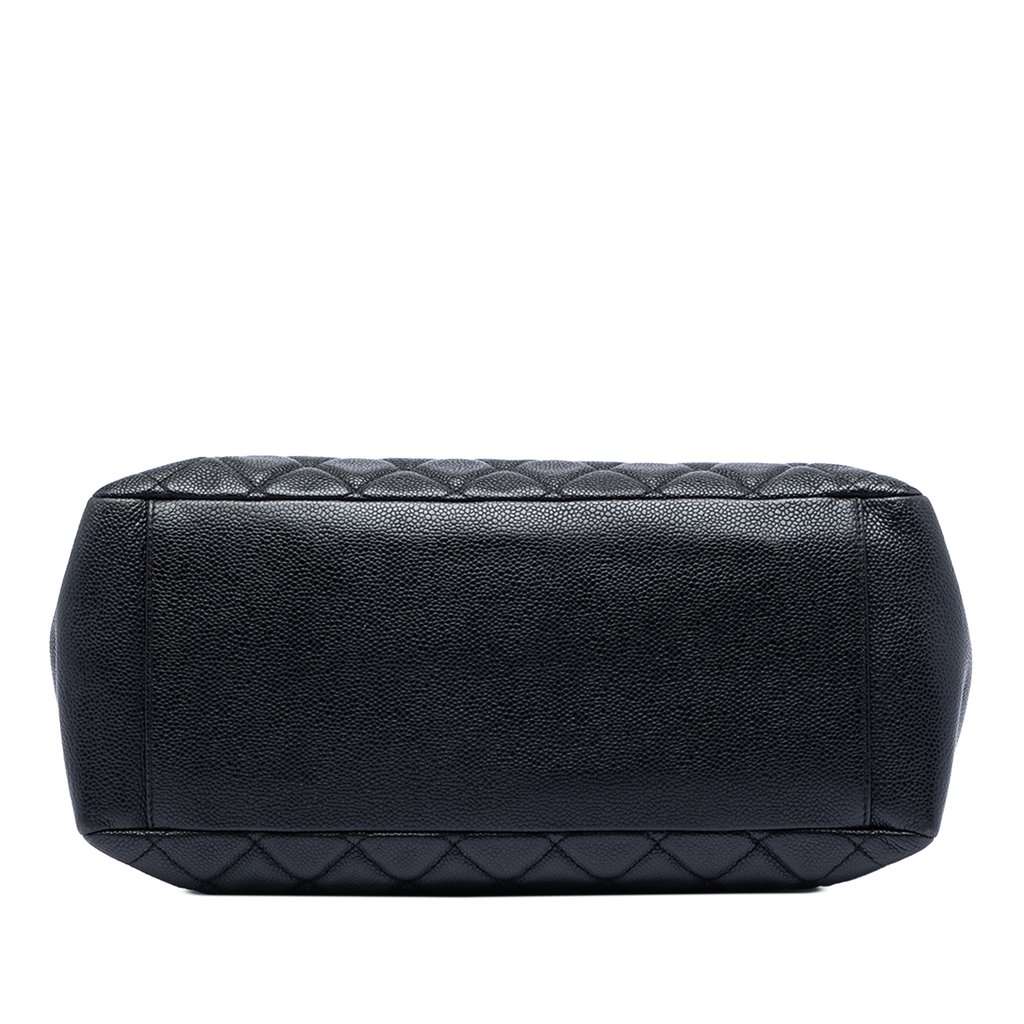 Chanel Caviar Grand Shopping Tote Black Leather Never worn, with tag - Inside View