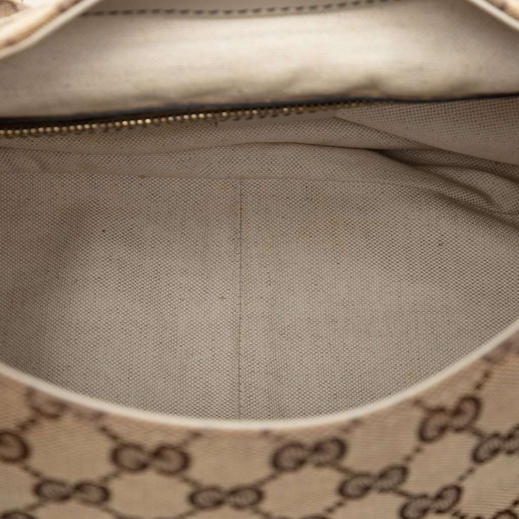 Gucci Medium GG Canvas Emily Flap Satchel Beige Very good condition - Model View