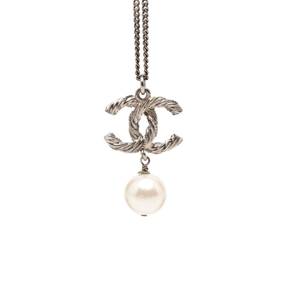 Chanel Brass Faux Pearl and Strass Twisted CC Pendant Necklace Silver Metal Very good - Back View