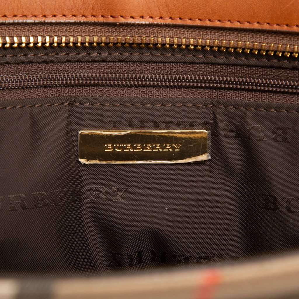 Burberry Haymarket Check Canvas Tote Beige Very good condition - Box View