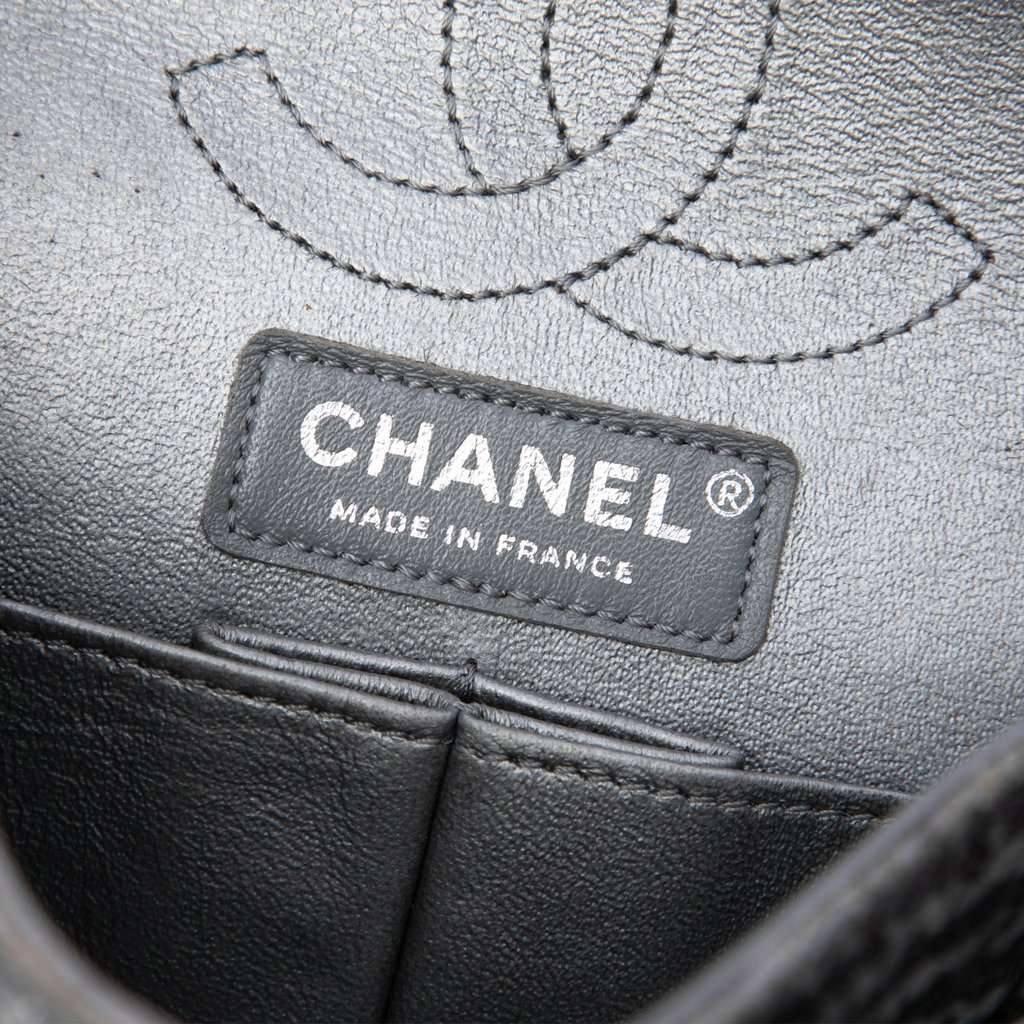 Chanel Chevron Metallic Textured Calfskin Reissue 2.55 Double Flap 224 Silver Leather Very good condition - Box View