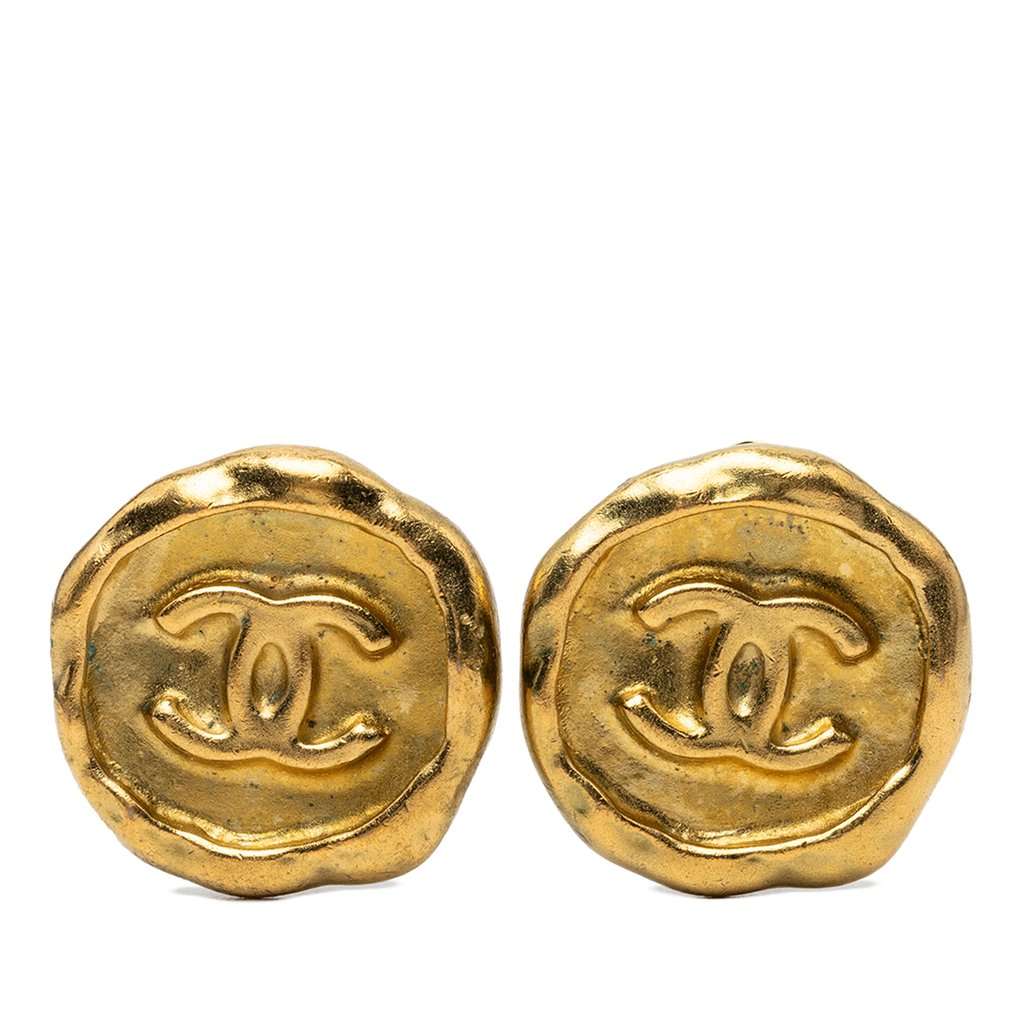 Chanel CC Gold Plated Round Clip On Earrings Gold Metal Very good condition - Front View