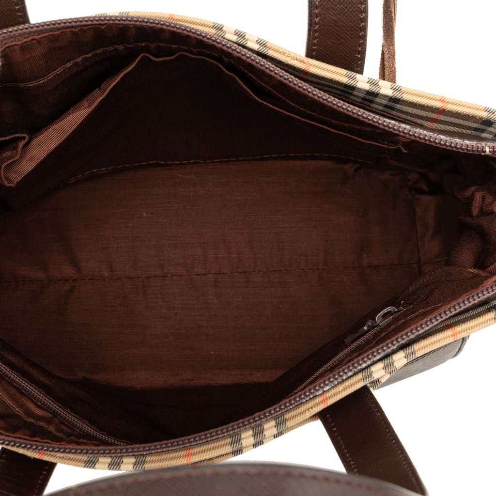 Burberry Haymarket Check Canvas Tote Beige Very good condition - Model View