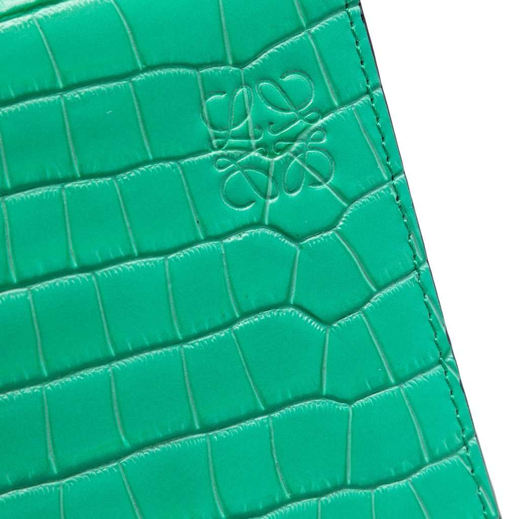Loewe Croc Embossed Leather Anagram Gusset Flat Crossbody Green Leather Very good condition - Box View