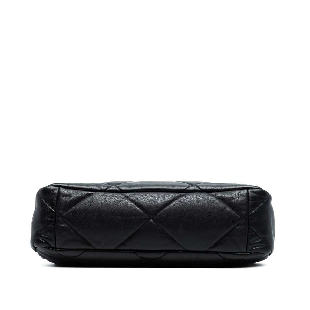 Chanel Large Lambskin 19 Flap Black Leather Very good condition - Inside View