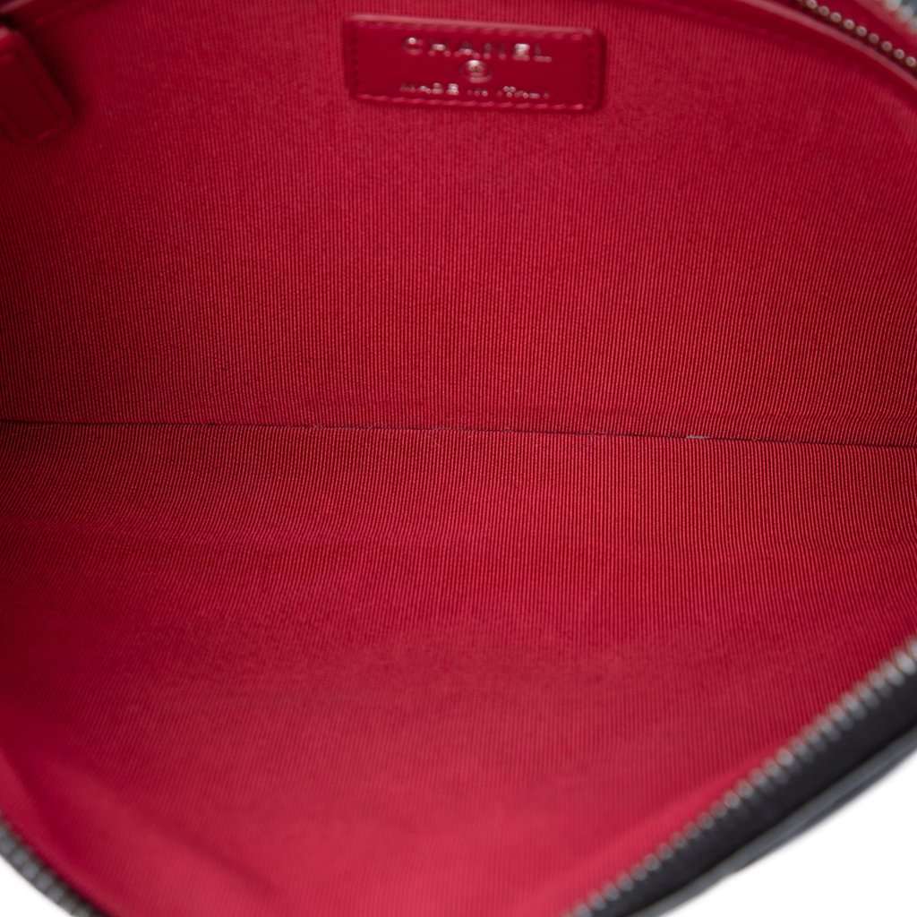 Chanel Medium Quilted Aged Calfskin Gabrielle O Case Clutch Black Leather Very good - Model View