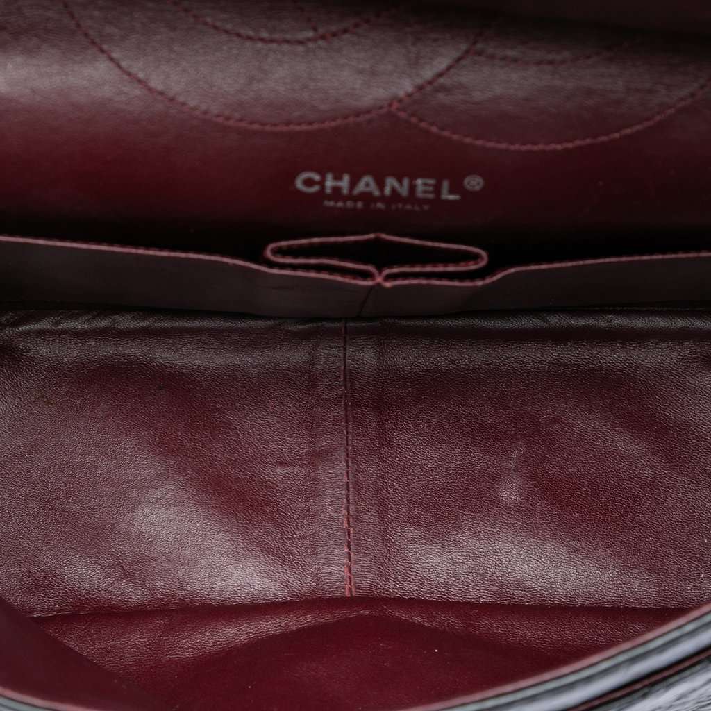 Chanel Quilted Aged Calfskin Reissue 2.55 Double Flap 227 Black Leather Very good condition - Model View