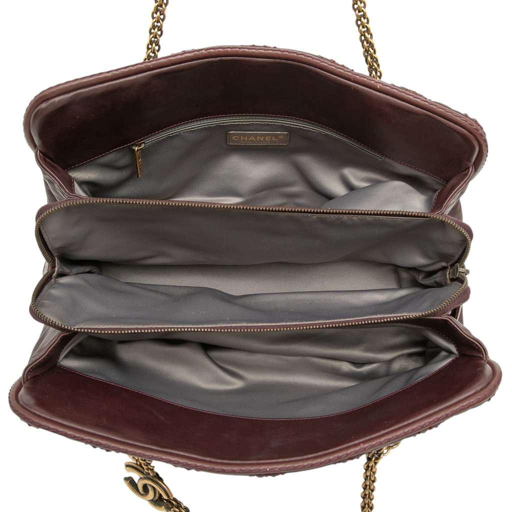 Chanel Quilted Calfskin Triptych Shoulder Bag Red Leather Good - Model View