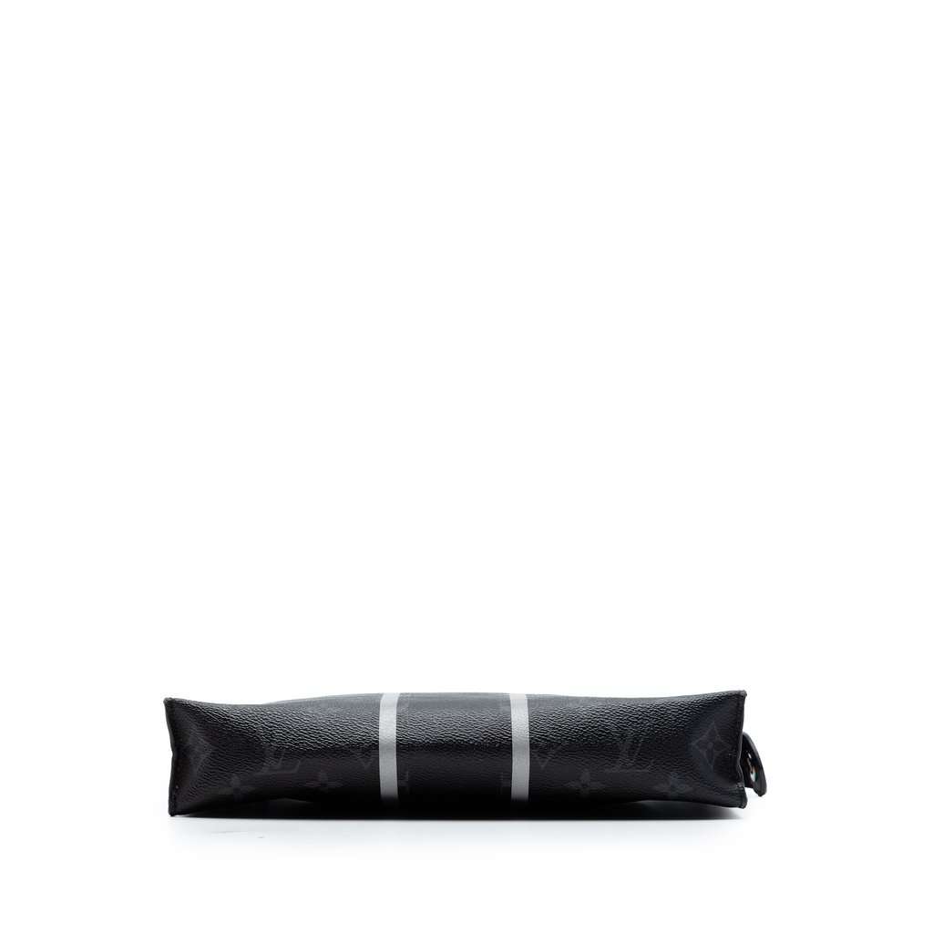 Louis Vuitton Fujiwara Monogram Eclipse Flash Pochette Voyage MM Black Very good condition - Inside View