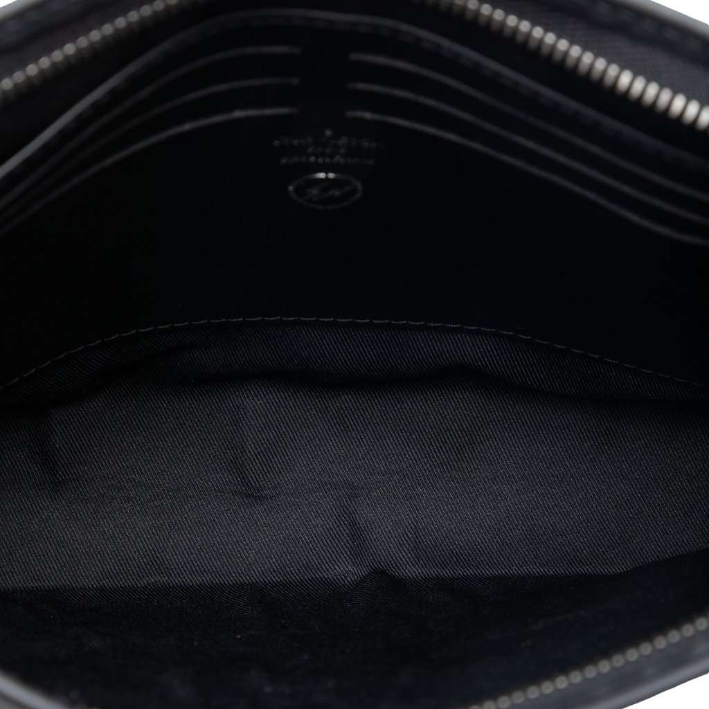 Louis Vuitton Fujiwara Monogram Eclipse Flash Pochette Voyage MM Black Very good condition - Model View
