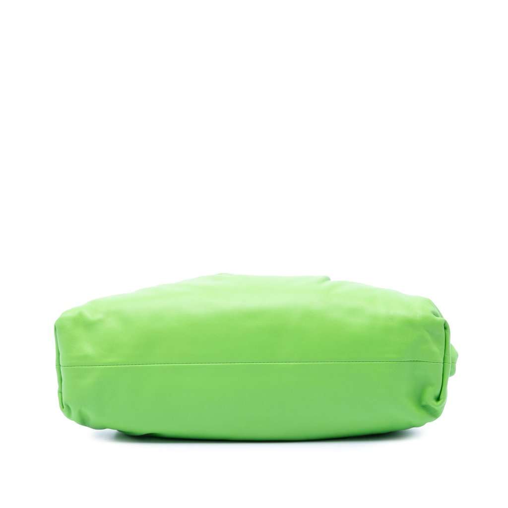 Bottega Veneta Lambskin The Pouch Green Leather Very good condition - Inside View