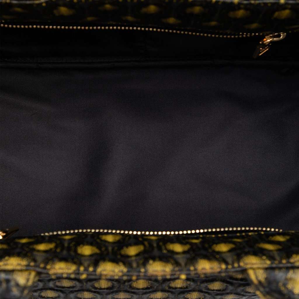 Prada Tessuto Broccato Canapa Tote Gold Very good condition - Model View