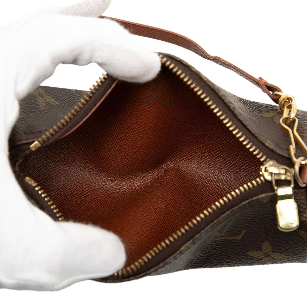 Louis Vuitton Monogram Papillon Pochette Brown Very good condition - Model View