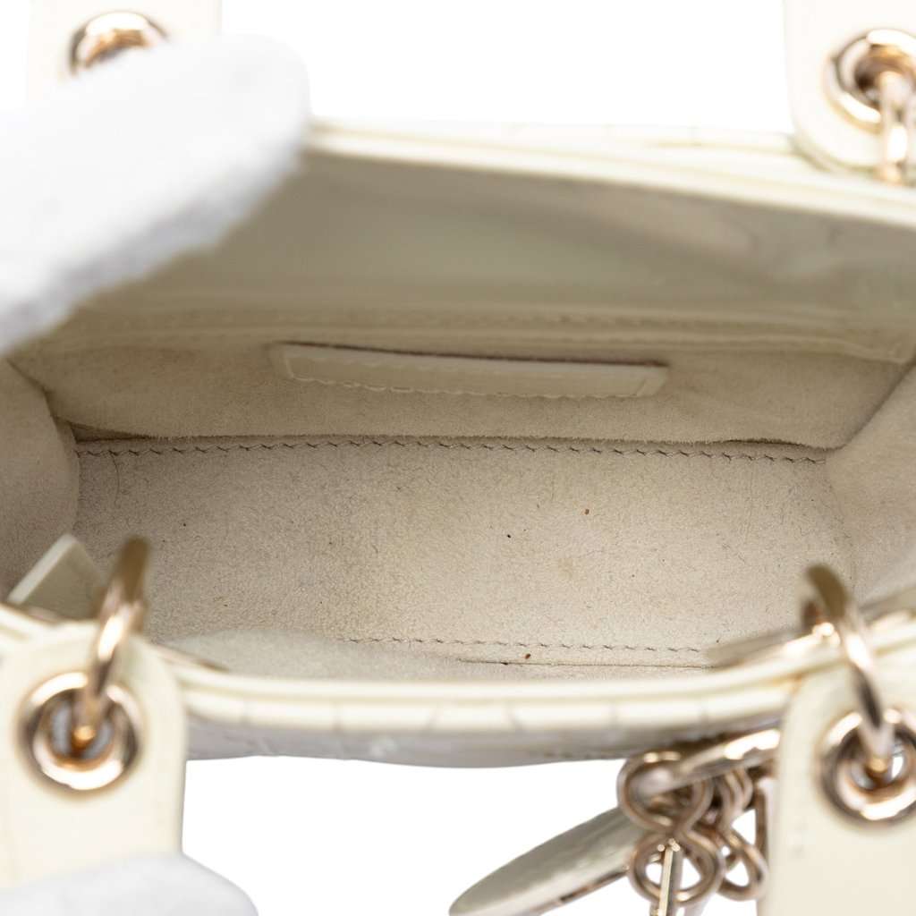 Dior Micro Patent Cannage Lady Dior White Leather Very good condition - Model View