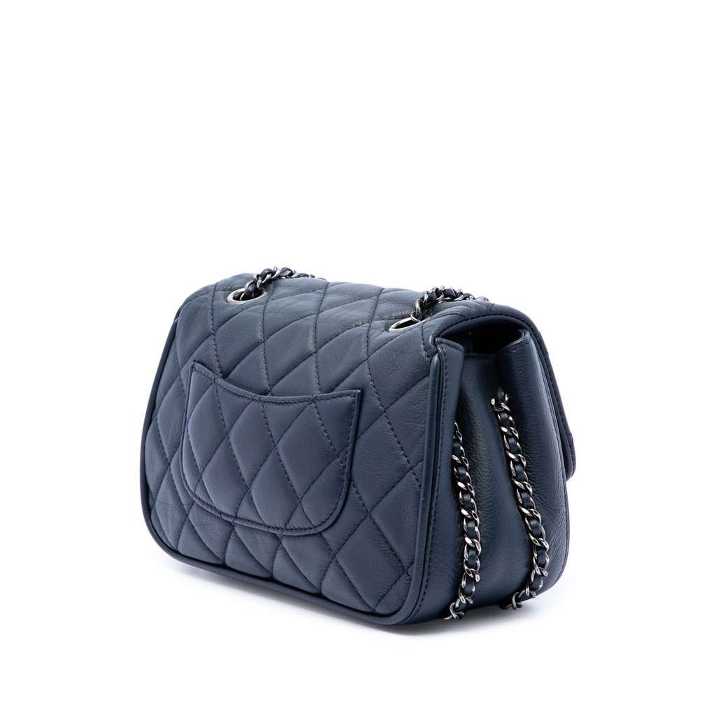 Chanel Quilted Calfskin Frame in Chain Flap Blue Leather Very good - Back View