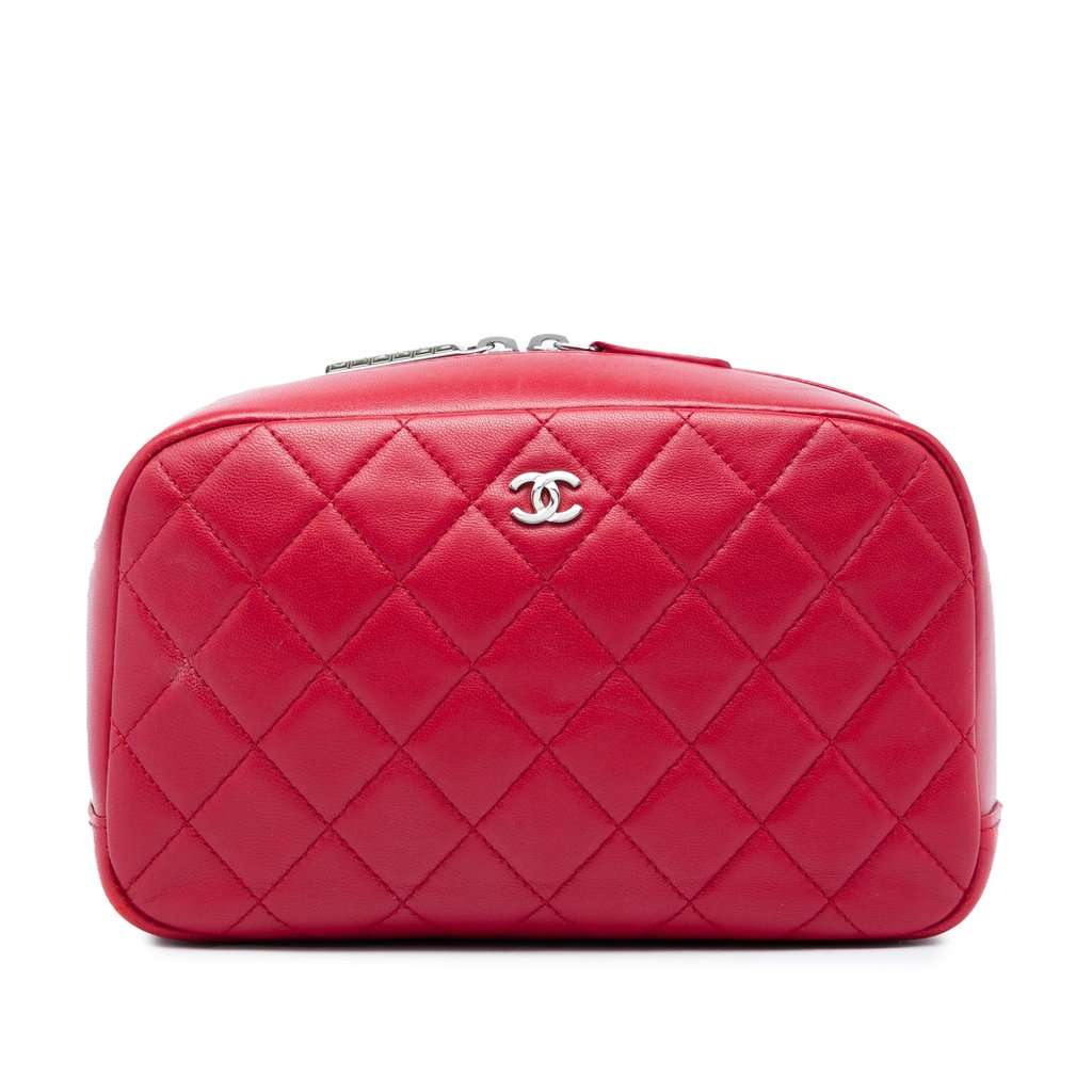 Chanel Medium Quilted Lambskin Curvy Cosmetic Pouch Red Leather Very good - Front View