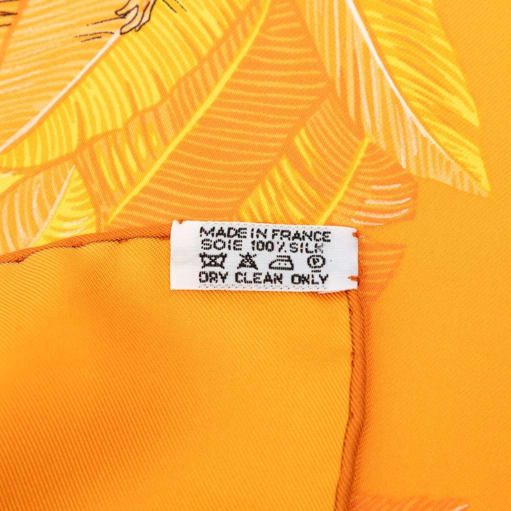 Hermès Ombres et Lumieres Silk Scarf 90 Orange Very good condition - Box View