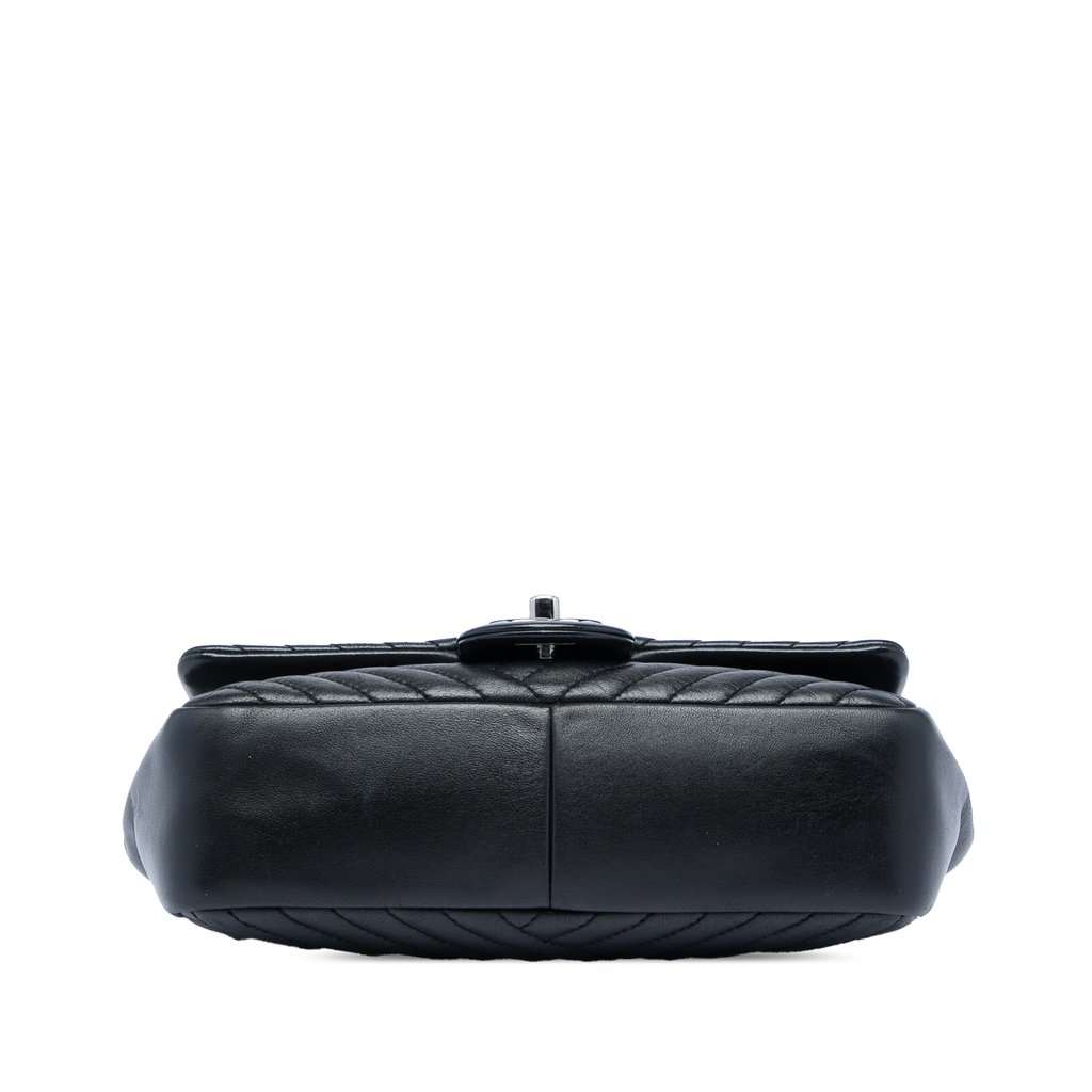 Chanel Small Lambskin CC Crossing Flap Black Leather Very good - Inside View