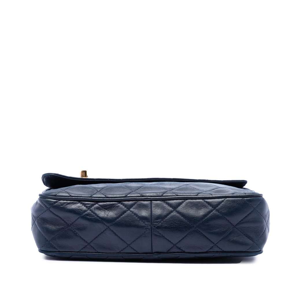 Chanel CC Quilted Lambskin Tassel Camera Bag Blue Leather Very good condition - Inside View