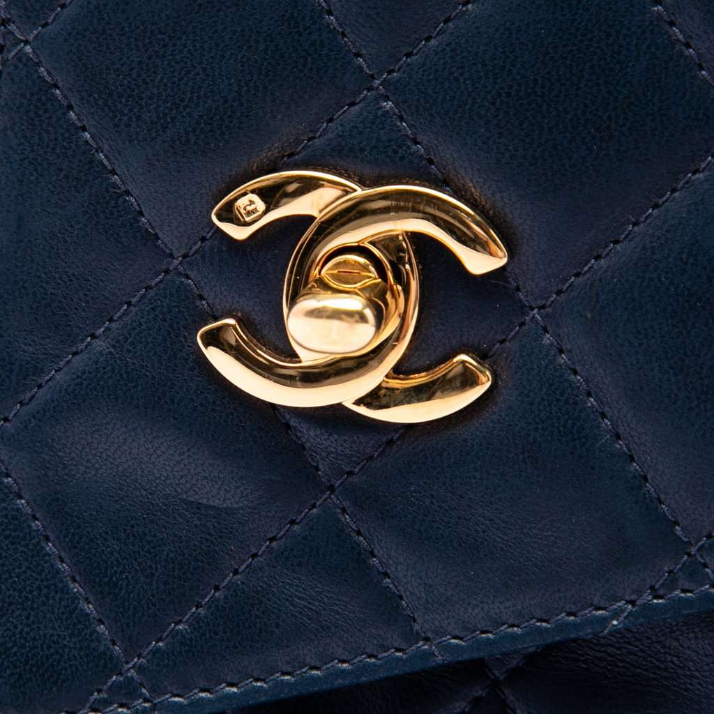 Chanel CC Quilted Lambskin Tassel Camera Bag Blue Leather Very good condition - Box View