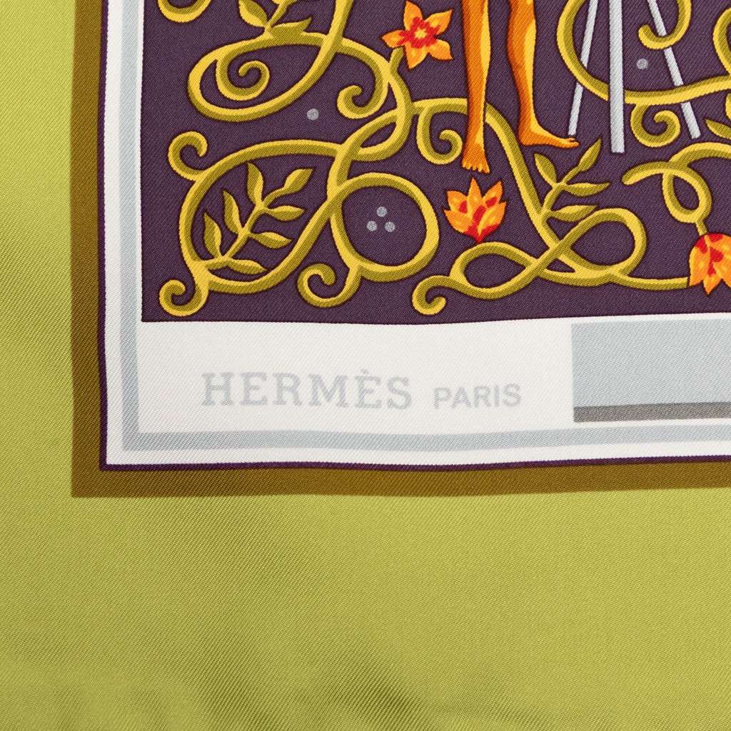 Hermès Www.hermes.com Silk Scarf 90 Blue Very good condition - Inside View