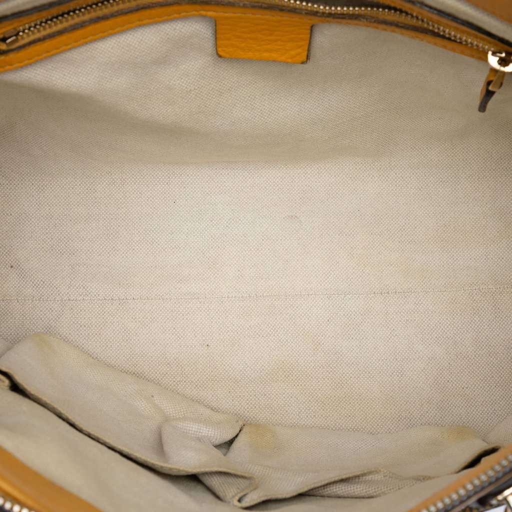 Gucci GG Canvas Bella Satchel Beige Very good condition - Model View