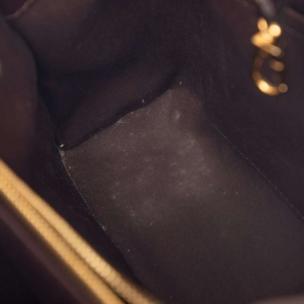 Louis Vuitton Monogram Vernis Montaigne MM Purple Leather Good - Model View