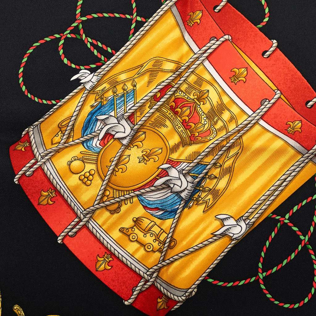 Hermès Les Tambours Silk Scarf 90 Black Very good condition - Back View