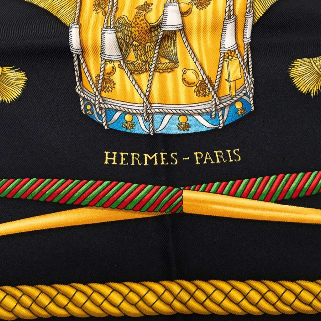 Hermès Les Tambours Silk Scarf 90 Black Very good condition - Inside View