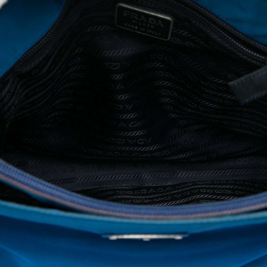 Prada Tessuto Tote Blue Very good - Model View
