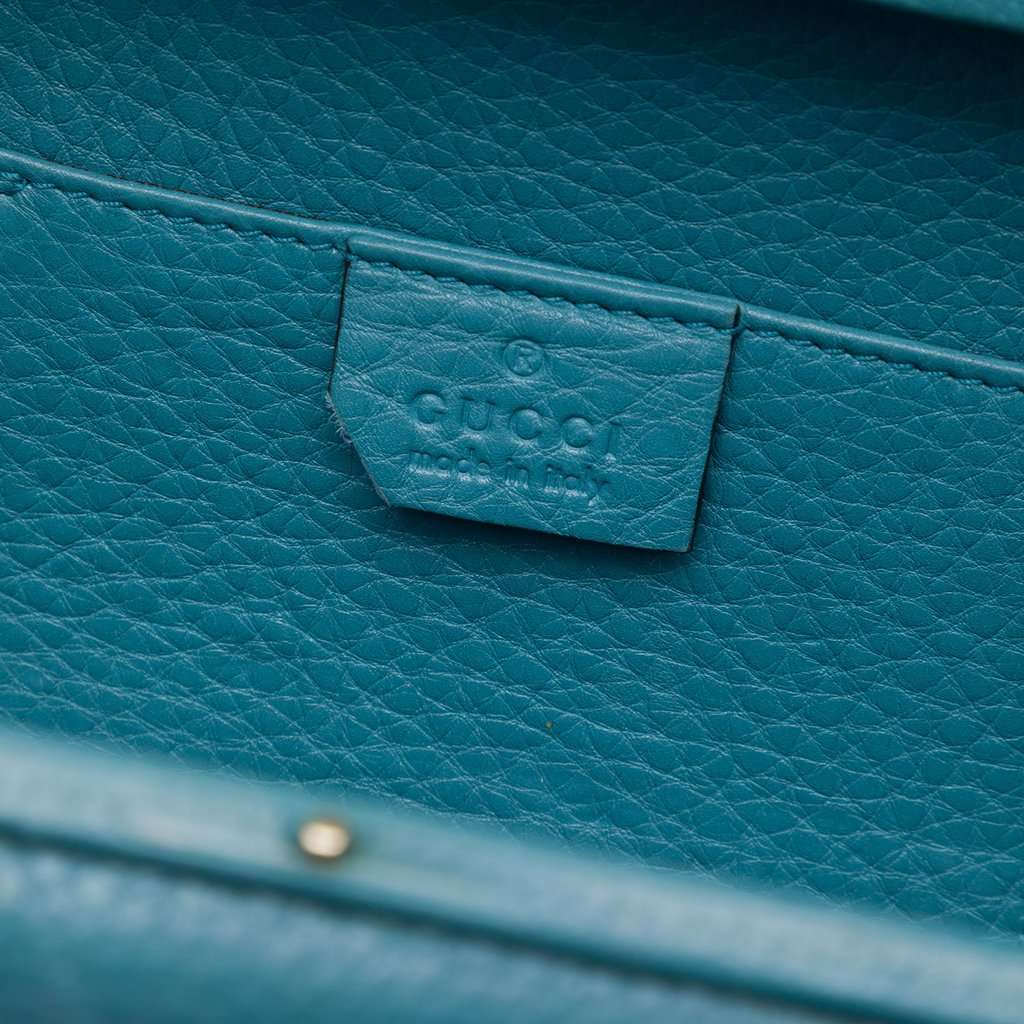 Gucci Calfskin Soho Clutch on Chain Blue Leather Very good - Box View