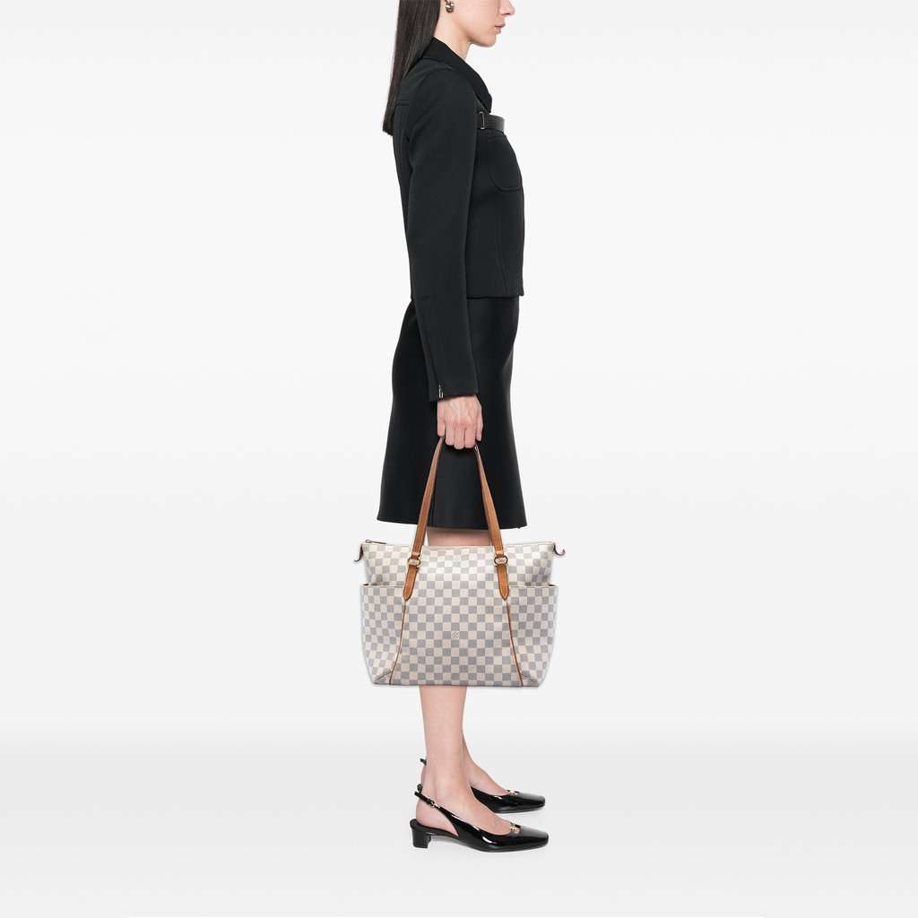 Louis Vuitton Damier Azur Totally MM White Very good condition - Box View