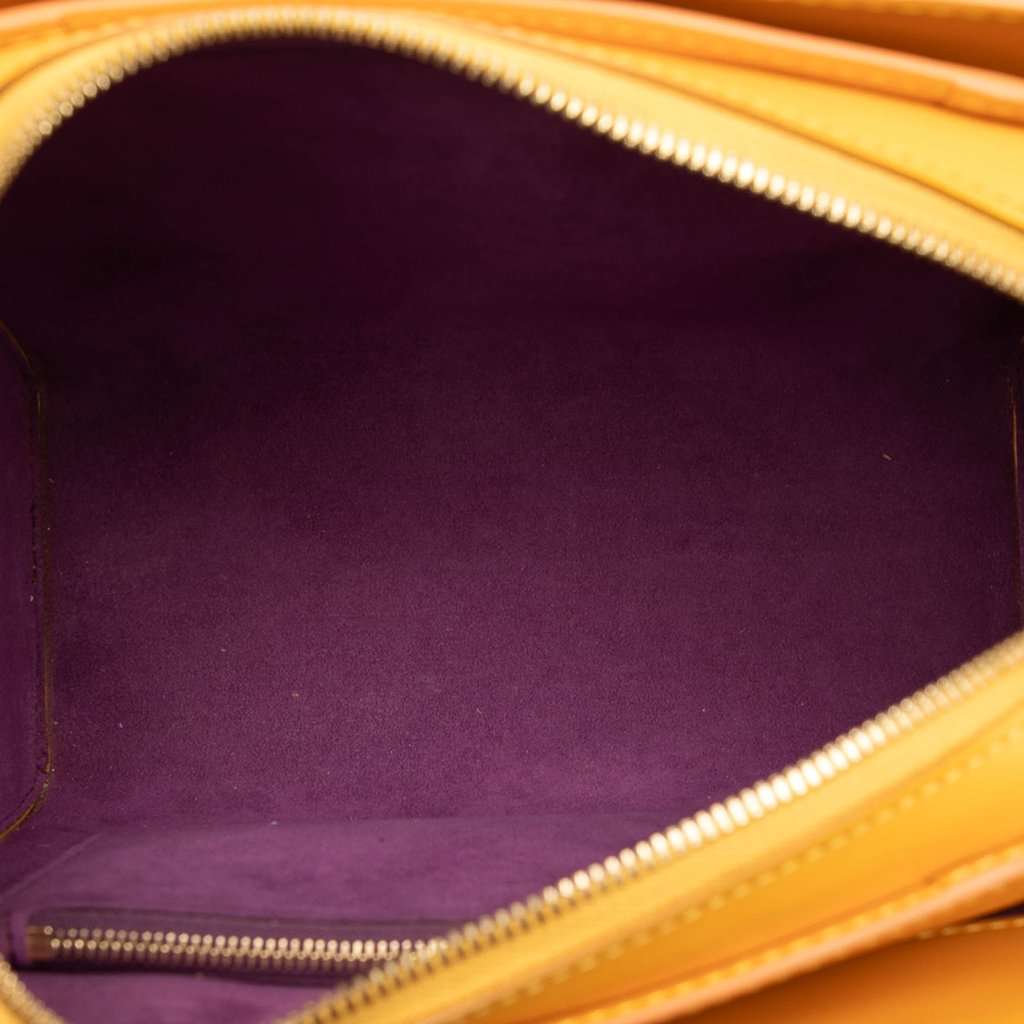 Louis Vuitton Epi Pont Neuf Yellow Leather Very good condition - Model View