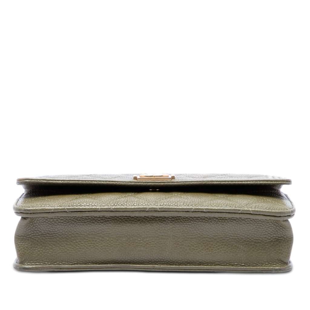 Chanel Quilted Caviar Boy Wallet on Chain Green Leather Very good condition - Inside View