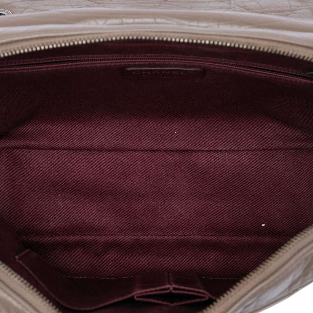 Chanel Jumbo Quilted Aged Calfskin New Portobello Flap Brown Leather Very good condition - Model View