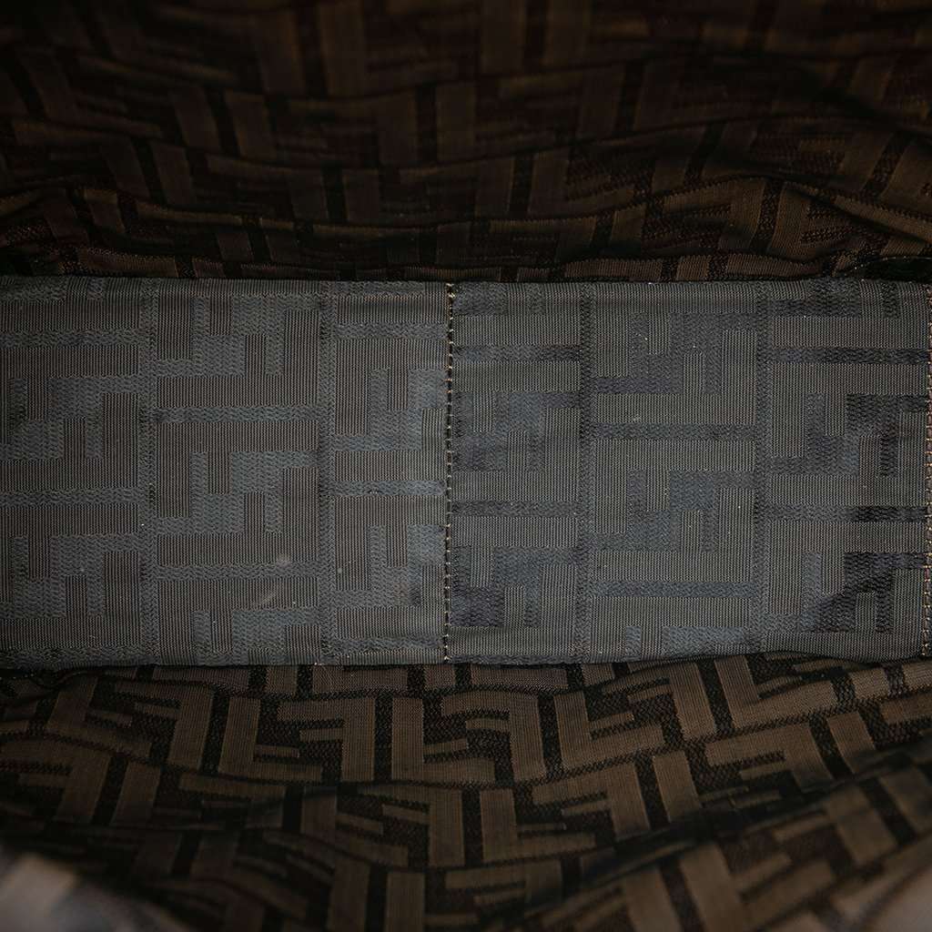 Fendi Zucca Canvas Shopping Tote Brown Very good condition - Model View