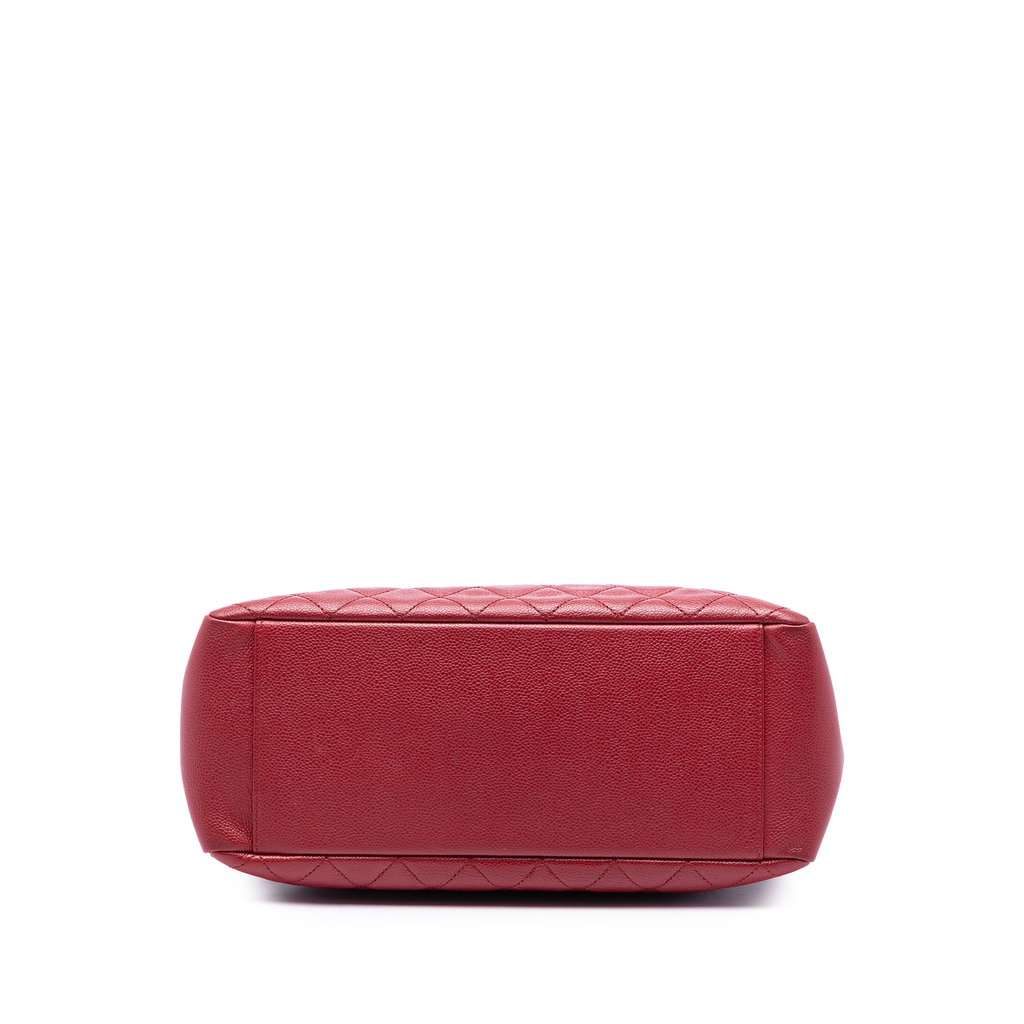 Chanel Caviar Grand Shopping Tote Red Leather Very good condition - Inside View