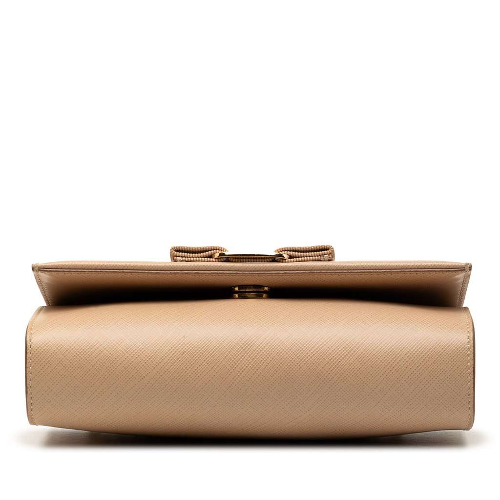 Salvatore Ferragamo Leather Vara Bow Chain Crossbody Beige Leather Very good condition - Inside View
