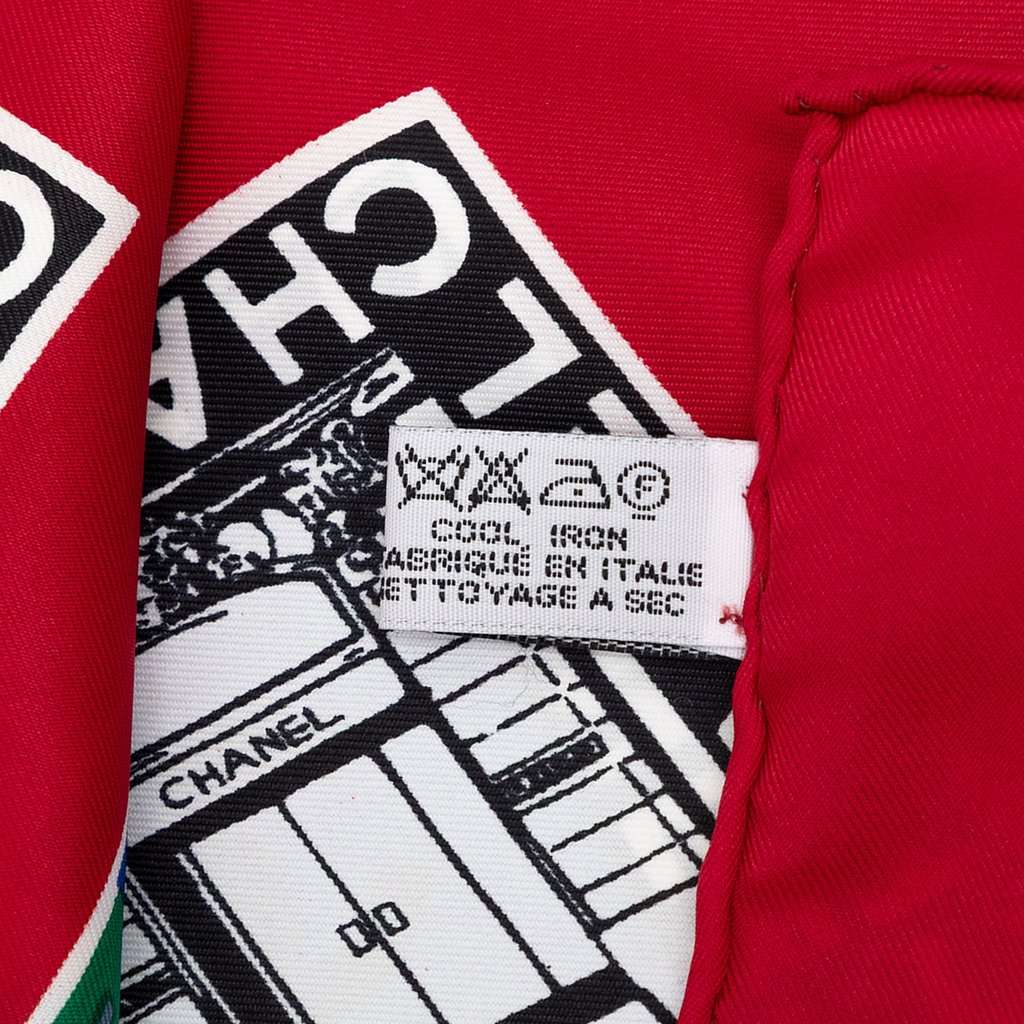 Chanel CC Logo Printed Silk Scarf 90 Red Very good condition - Inside View