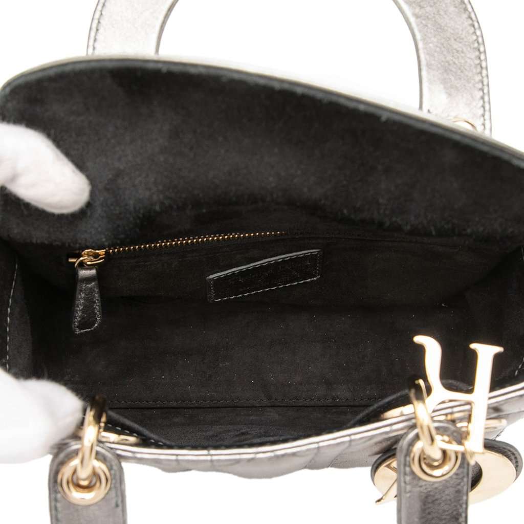 Dior Small Metallic Lambskin Cannage My ABCDior Lady Dior Green Leather Very good - Model View