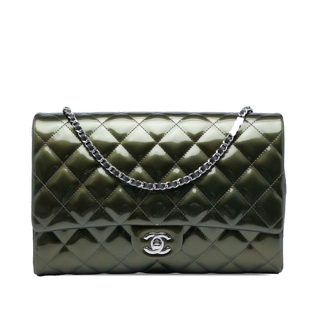 Chanel Quilted Striated Metallic Patent Clutch with Chain Green Leather Very good - Front View