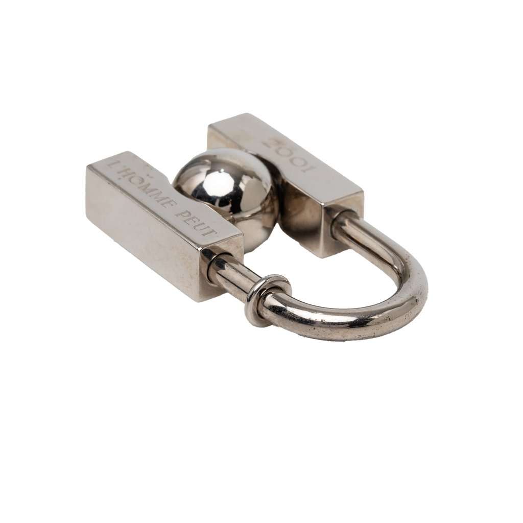 Hermès Palladium Plated L Homme Peut Embellir La Terre Cadena Charm Silver Metal Very good condition - Model View