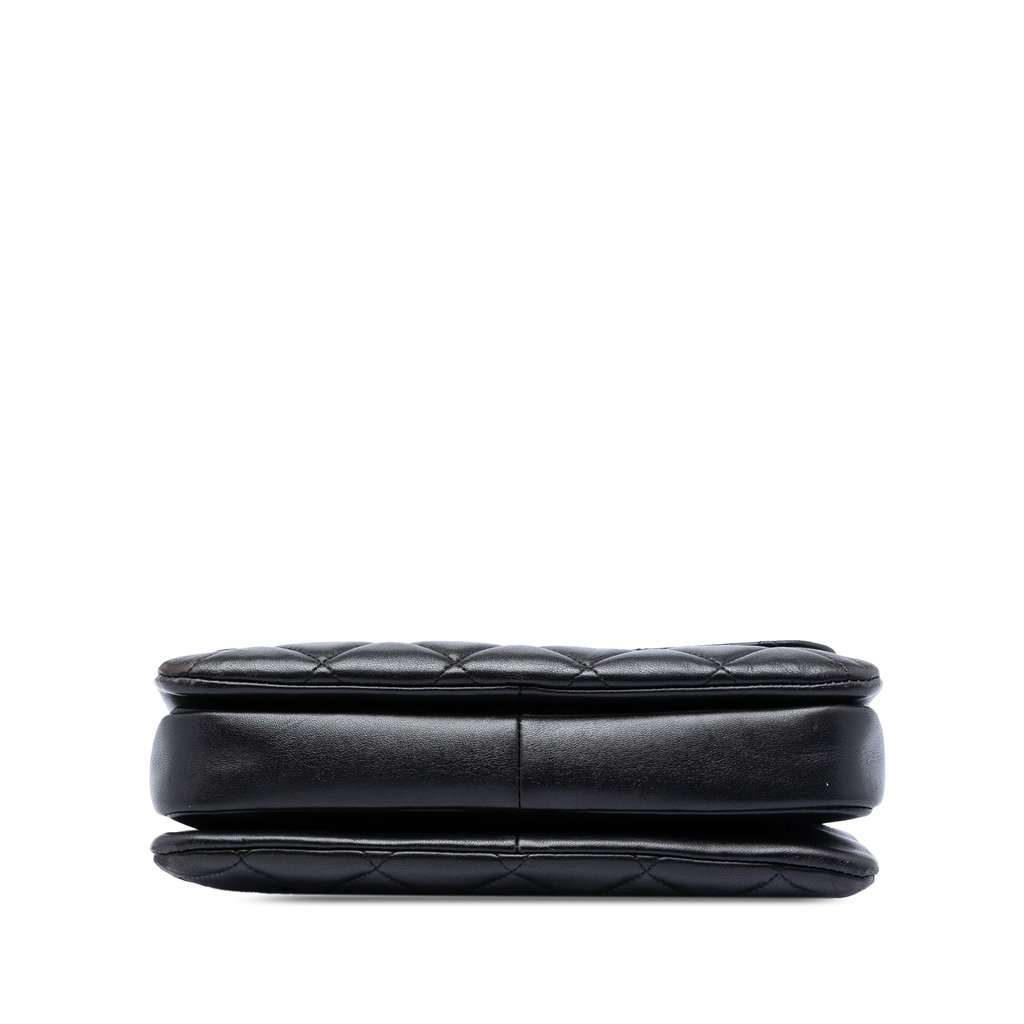 Chanel Small Quilted Lambskin Trendy CC Top Handle Flap Black Leather Very good condition - Inside View